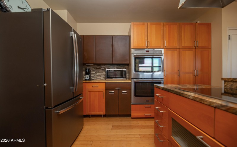 2201 N Central kitchen 3