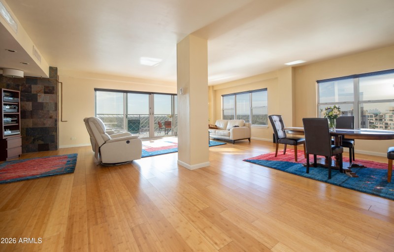 2201 N Central great room