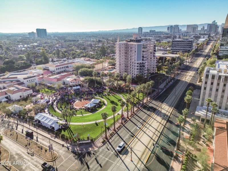 2201 N Central & Heard