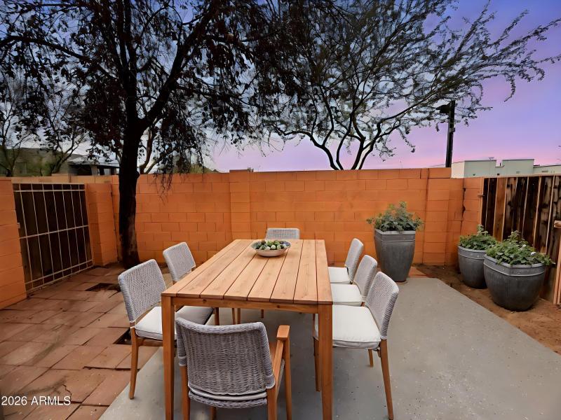 IMG_4359-Day-To-Dusk-Dusk-0 - Outdoor -