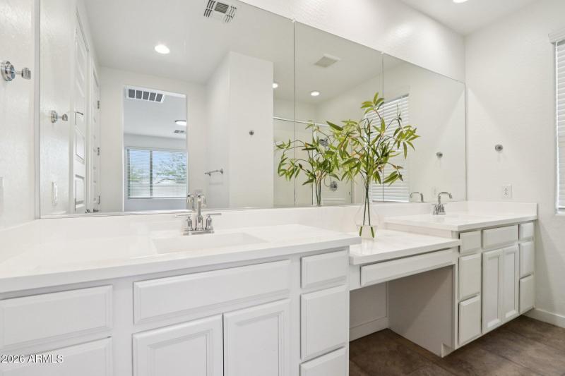 28-web-or-mls-W Cortez St-S1702-028