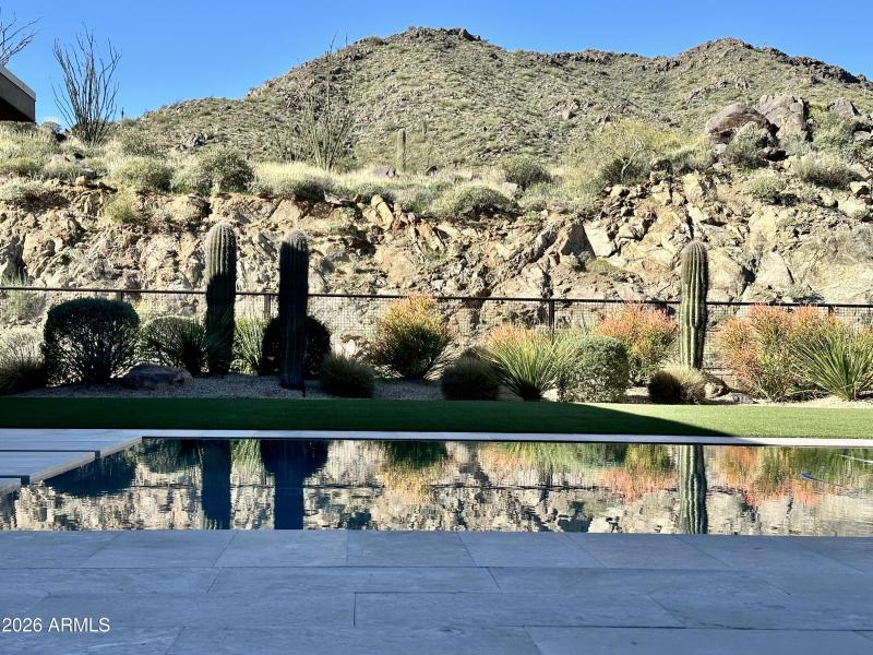 Detailed Outcroppings