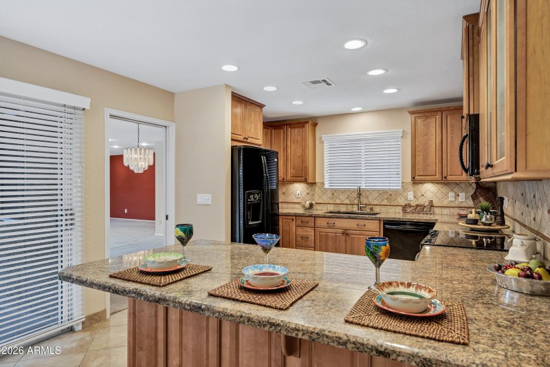 10013 E Watford Way-12