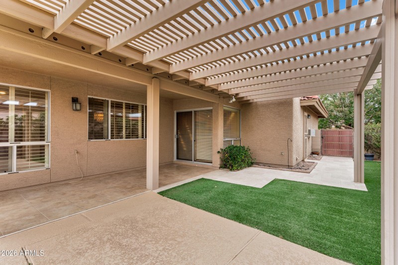 10013 E Watford Way-40