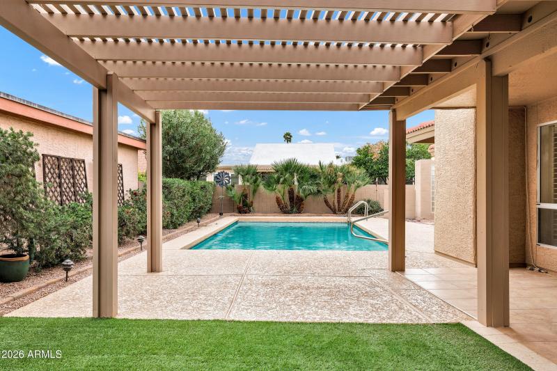 10013 E Watford Way-42