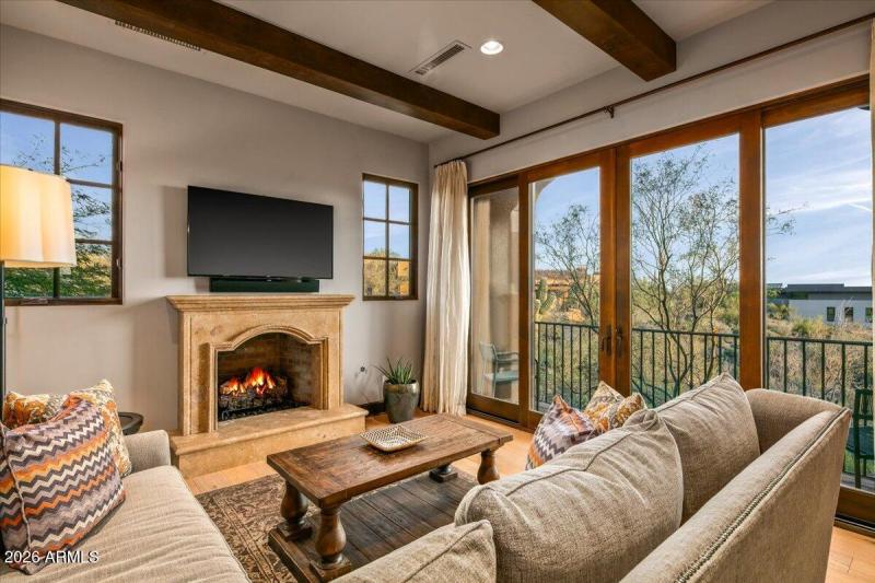 67-Guest House Upstairs Living