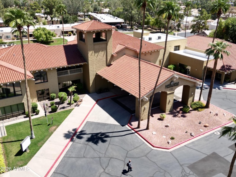 42Community_Center_Entry