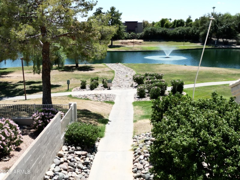 43Walkway_to_Pima_Lake