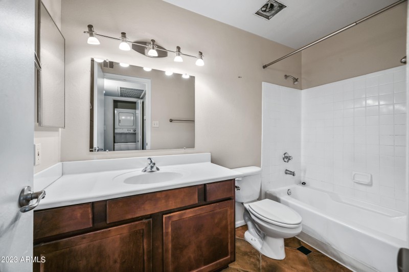 ocupix-10055EMVLR2049-13