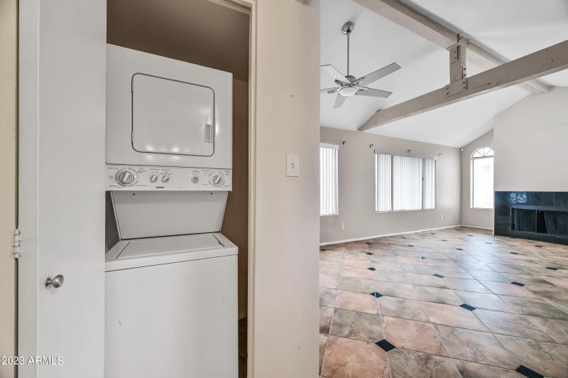 ocupix-10055EMVLR2049-14