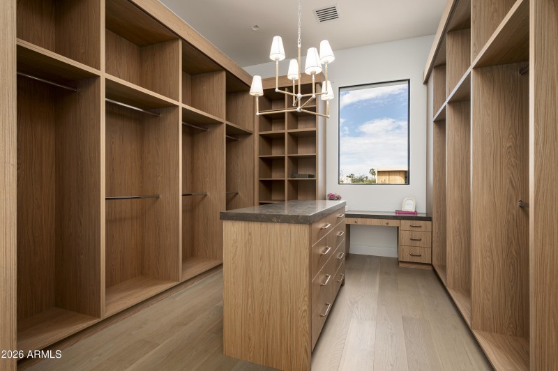 7031 E Paradise Drive-34