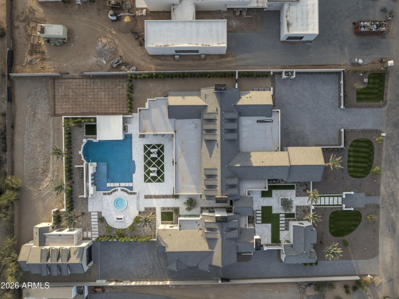 7031 E Paradise Drive-81