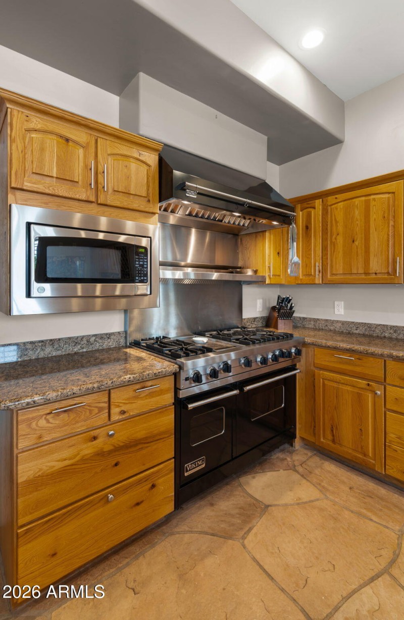 20-web-or-mls-Kitchen7