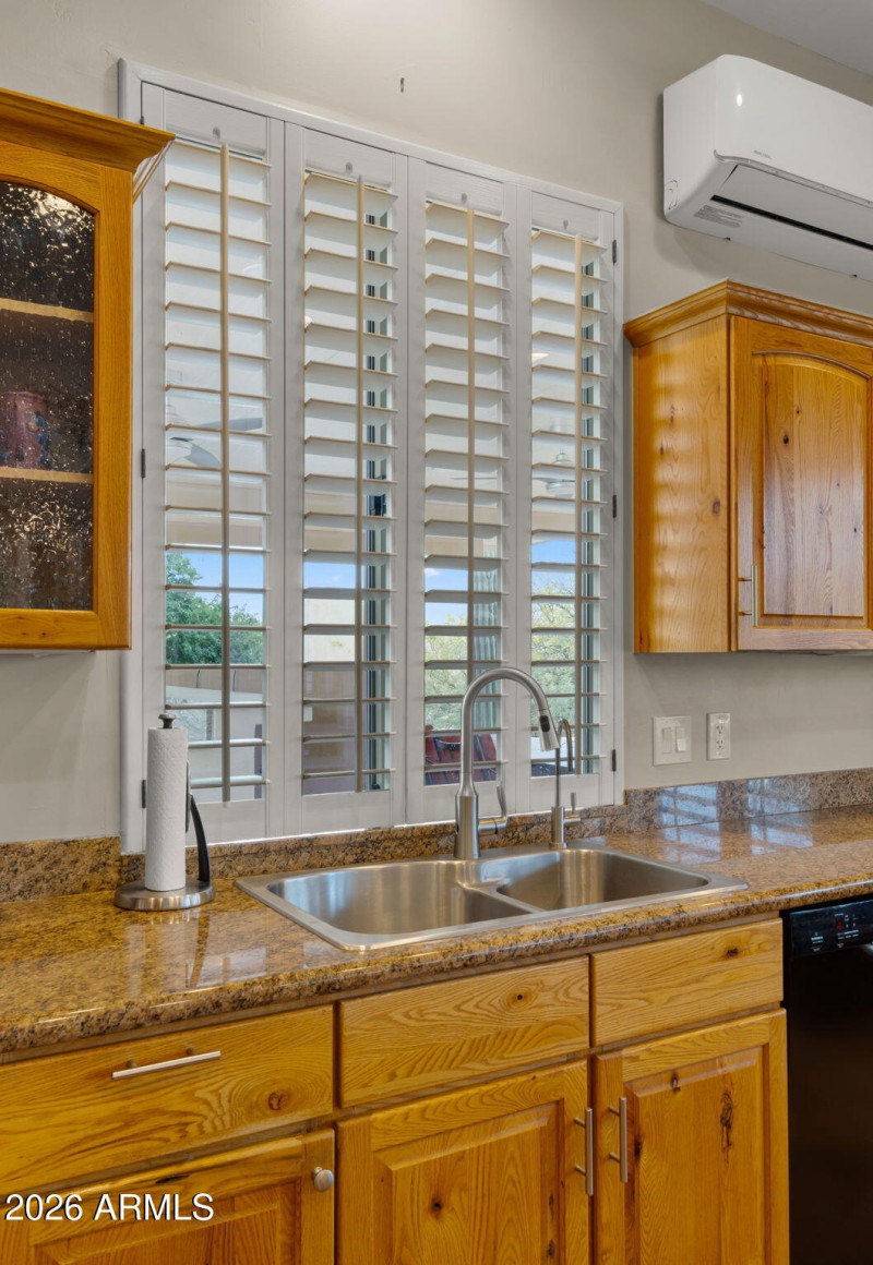 21-web-or-mls-Kitchen8