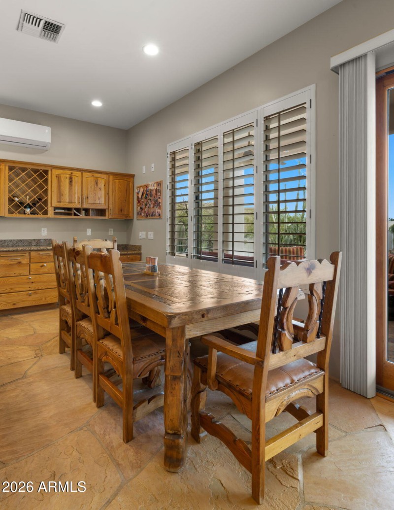 24-web-or-mls-Kitchen5