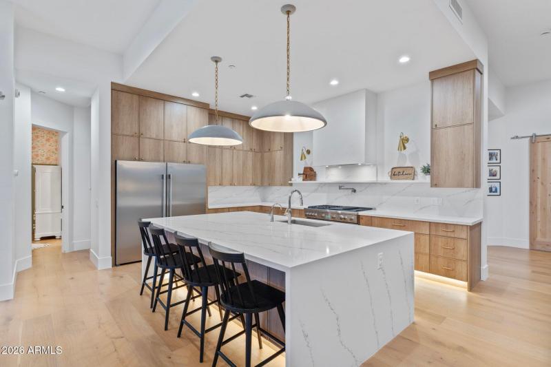 Tons of Room to Entertain