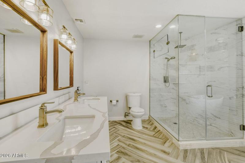 2538 N 50th St - Web Quality - 019 - 18