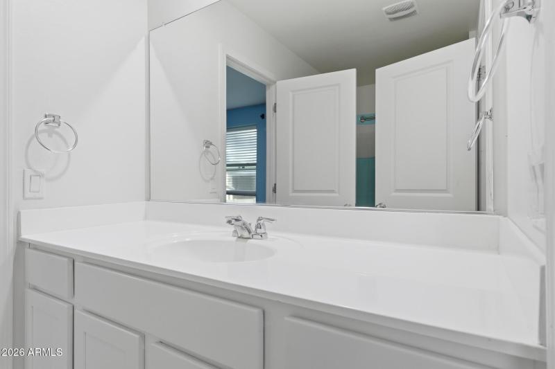 Jack n Jill Bathroom