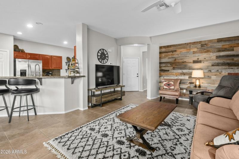 18-10056-E-Prospector-18