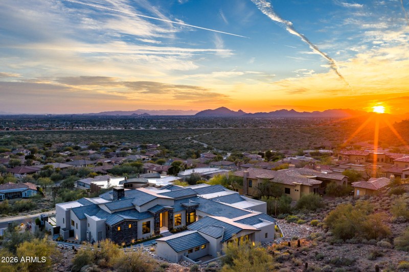 MLS - 11520 E Dreyfus Ave - Scottsdale,