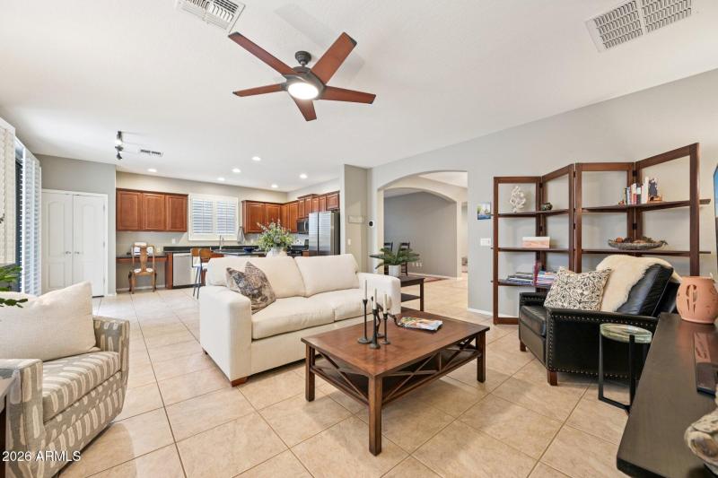 5-web-or-mls-West Bajada Rd-S1402-005