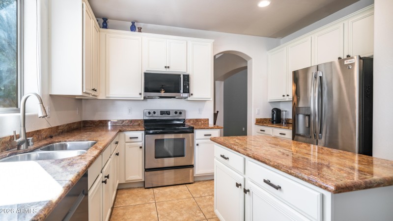 7609 S 18th Way Kitchen ReShoot-2