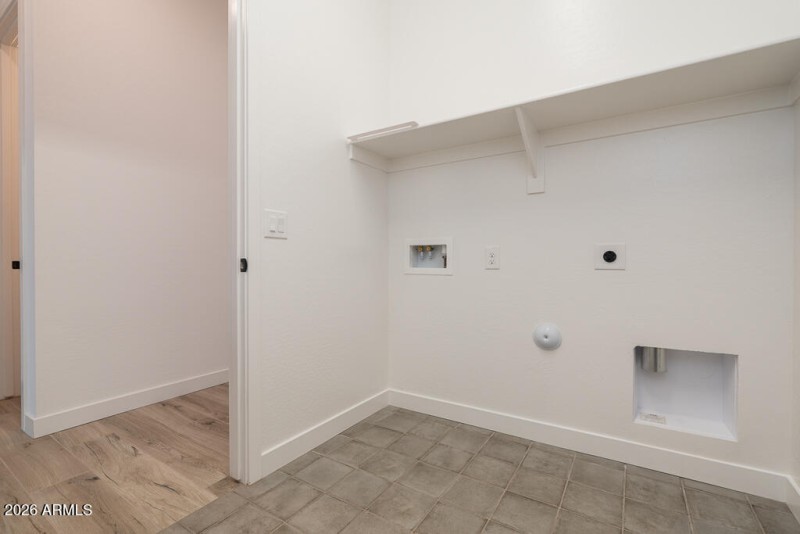 Tri Pointe Waterston Central 417 - Laund