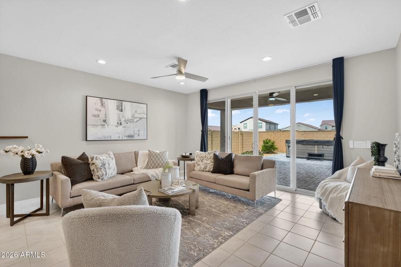 4-web-or-mls-11W Haley Dr