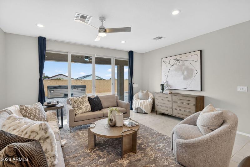 5-web-or-mls-14W Haley Dr