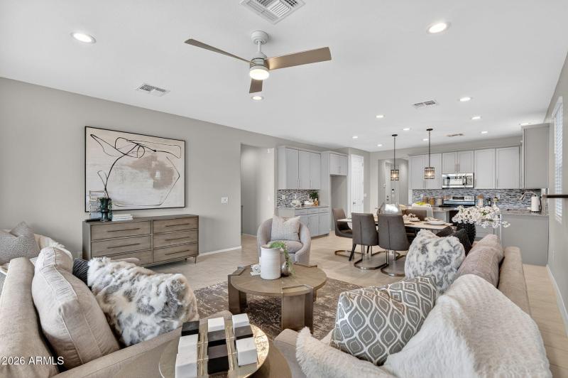 6-web-or-mls-12W Haley Dr