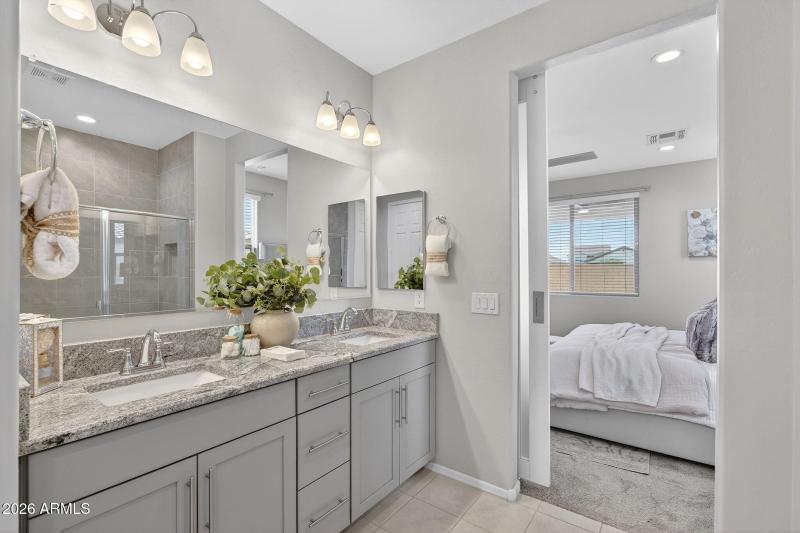 22-web-or-mls-23W Haley Dr