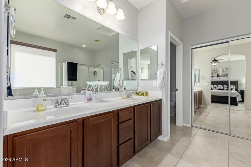 15 Master Bathroom