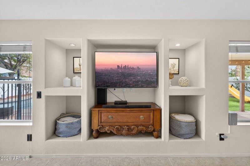 13-web-or-mls-38W Lone Cactus Dr