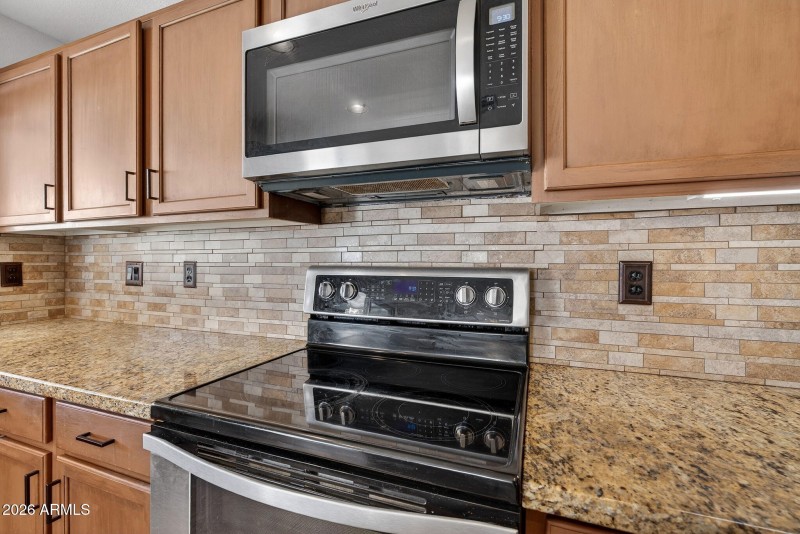 26-web-or-mls-32W Lone Cactus Dr