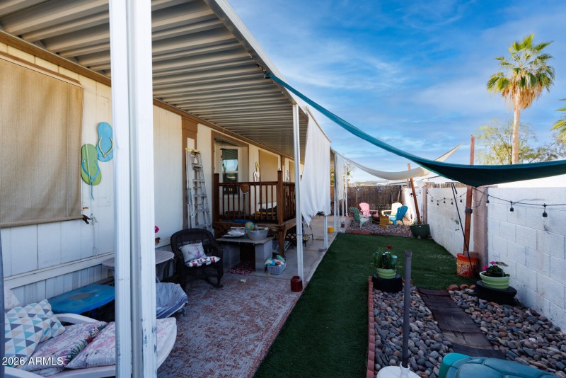 E Arbor Ave (3930)-9