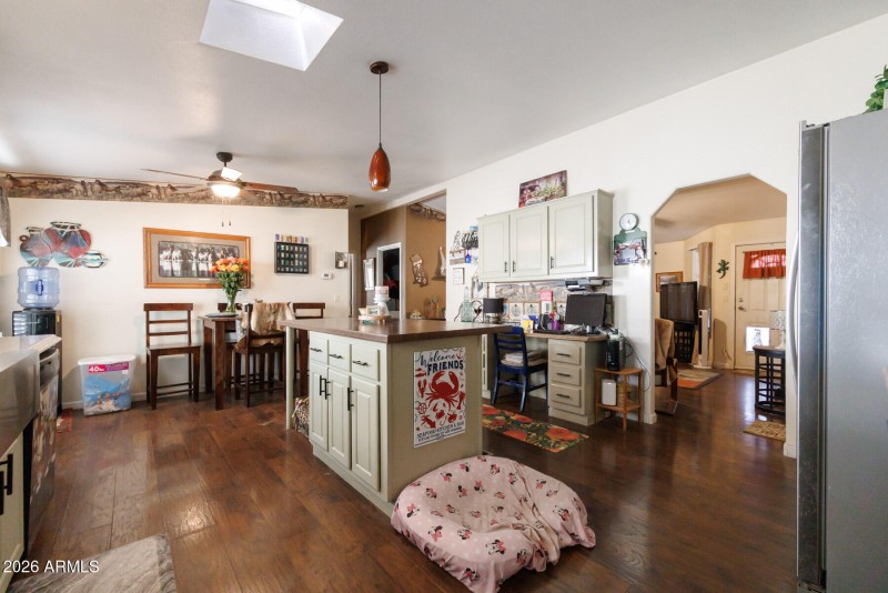 E Arbor Ave (3930)-11