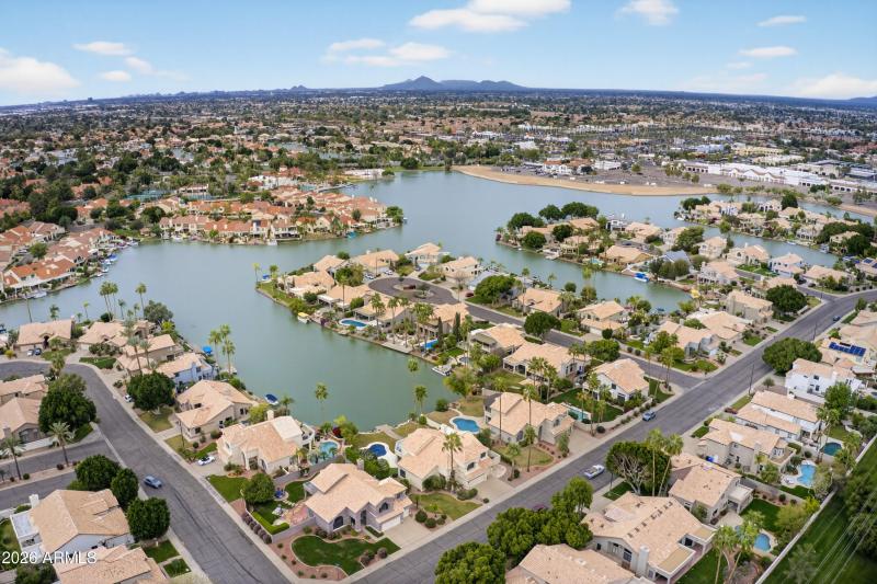 Val Vista Lakes