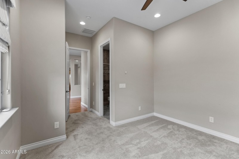 37029 Stoneware Dr-24