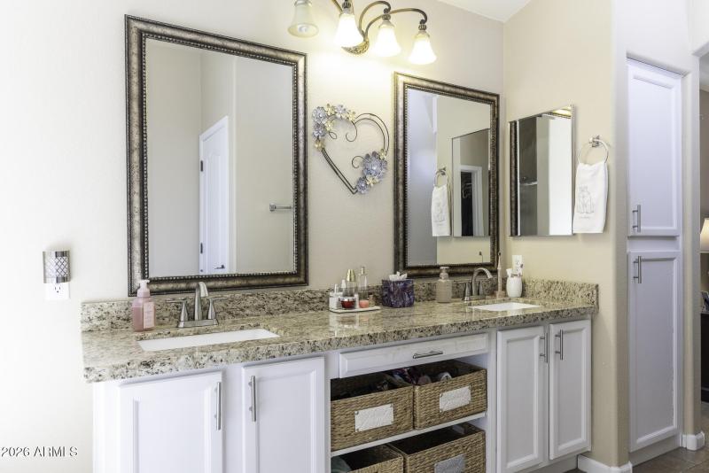 1515 N Poppy St - Primary Bathroom View