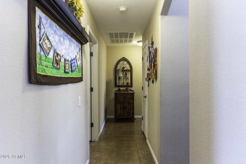 1515 N Poppy St - Hallway