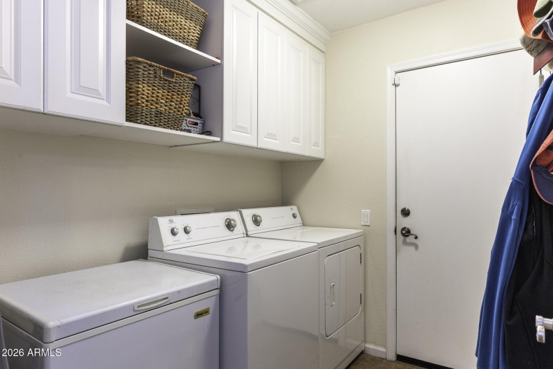 1515 N Poppy St - Laundry Room