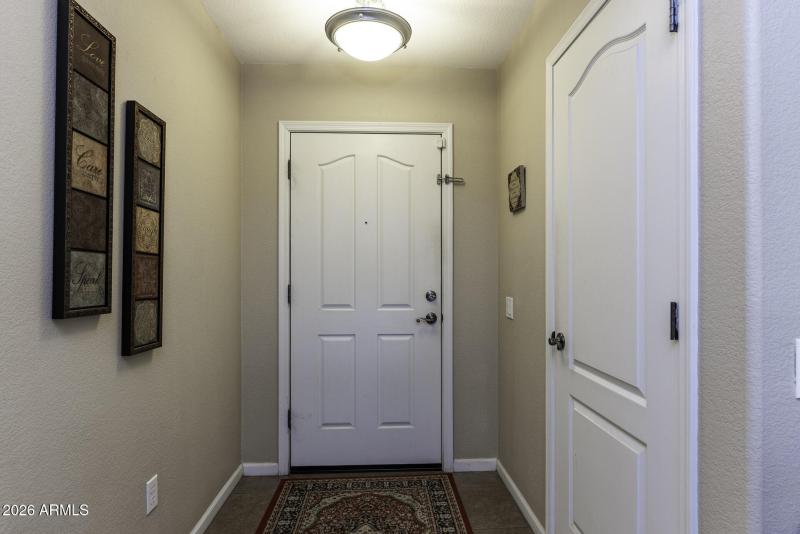 1515 N Poppy St - Foyer