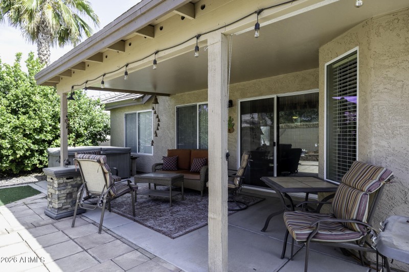 1515 N Poppy St - Patio