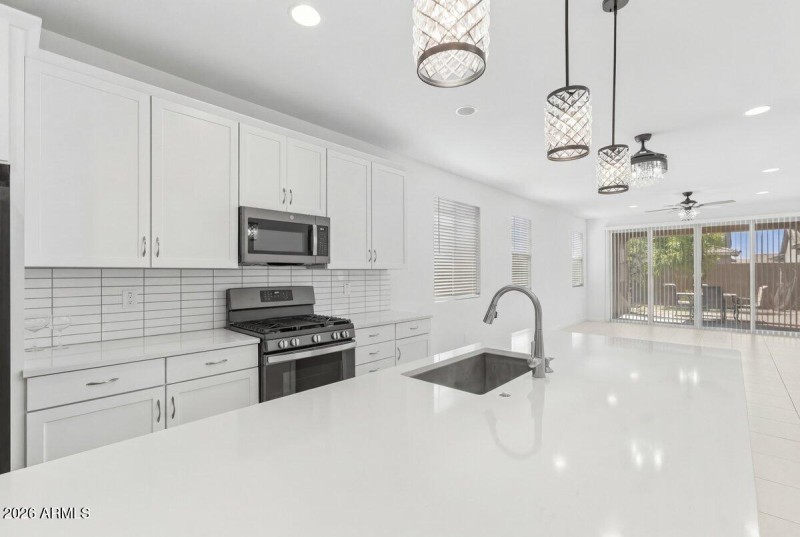 22521 E Twilight Dr 48 MLS kit to LR