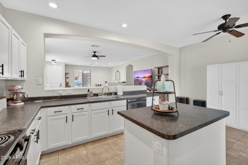 11-web-or-mls-40E Press Rd