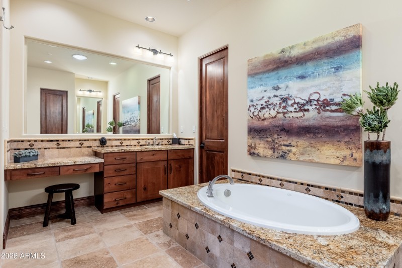 9166 E Hoverland Rd - 30