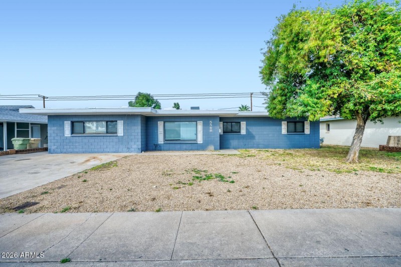 5548 W Belmont Ave - Web Quality - 002 -