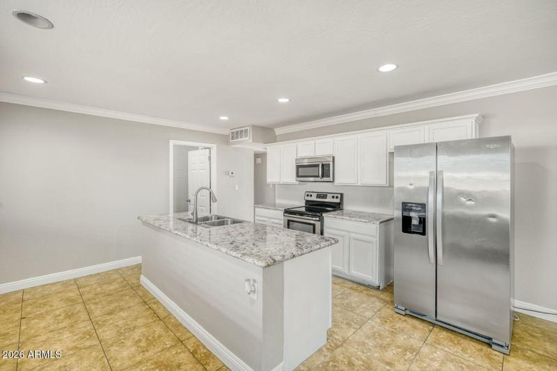 5548 W Belmont Ave - Web Quality - 009 -