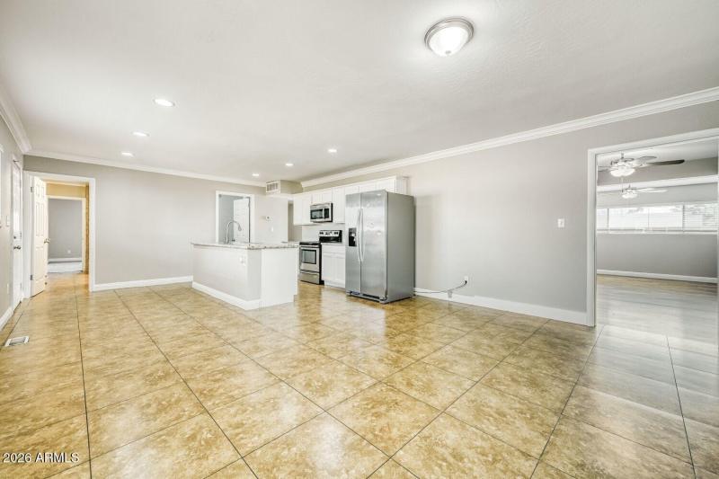 5548 W Belmont Ave - Web Quality - 012 -