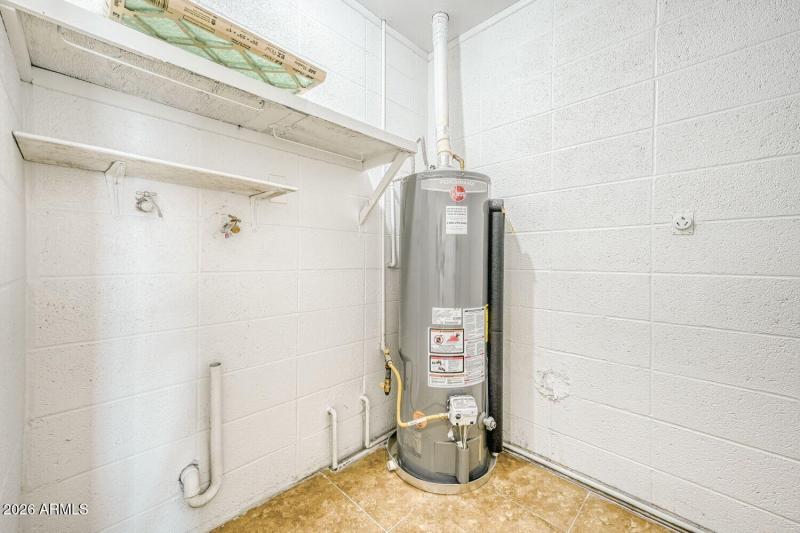 5548 W Belmont Ave - Web Quality - 026 -